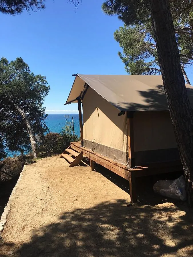 **  Camping Kanguro Sant Pol de Mar España